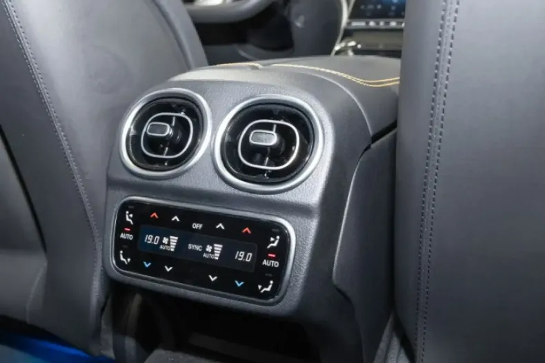 Mercedes-Benz C 63 AMG din 2024 cu 12.454 km - oferta MER149582 - foto 16