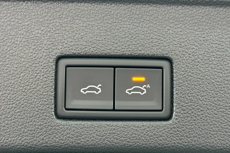 Volkswagen Touareg din 2020 cu 61.342 km - oferta VOL149589 - foto 12