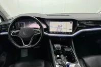 Volkswagen Touareg din 2020 cu 61.342 km - oferta VOL149589 - foto 13