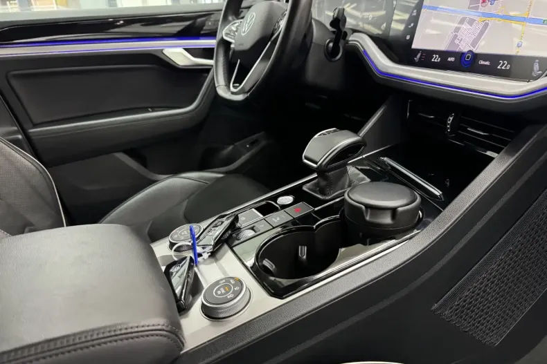 Volkswagen Touareg din 2020 cu 61.342 km - oferta VOL149589 - foto 25