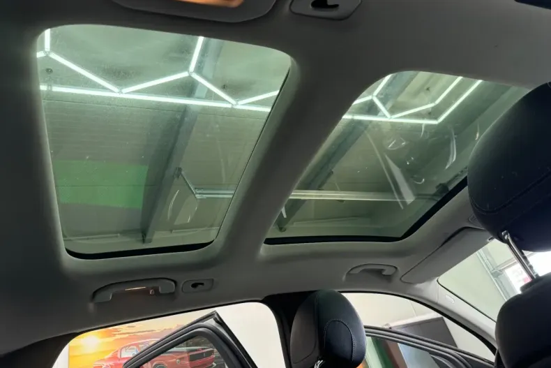 Mercedes-Benz GLC 300 din 2021 cu 26.611 km - oferta MER149595 - foto 17