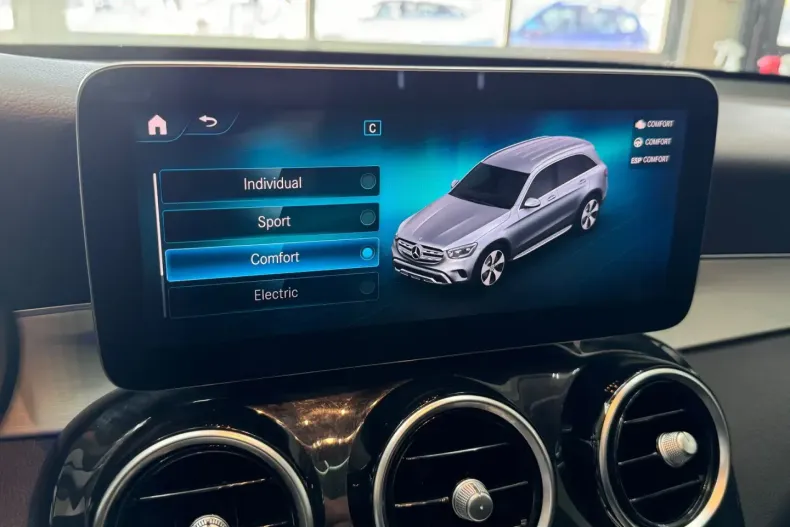 Mercedes-Benz GLC 300 din 2021 cu 26.611 km - oferta MER149595 - foto 25