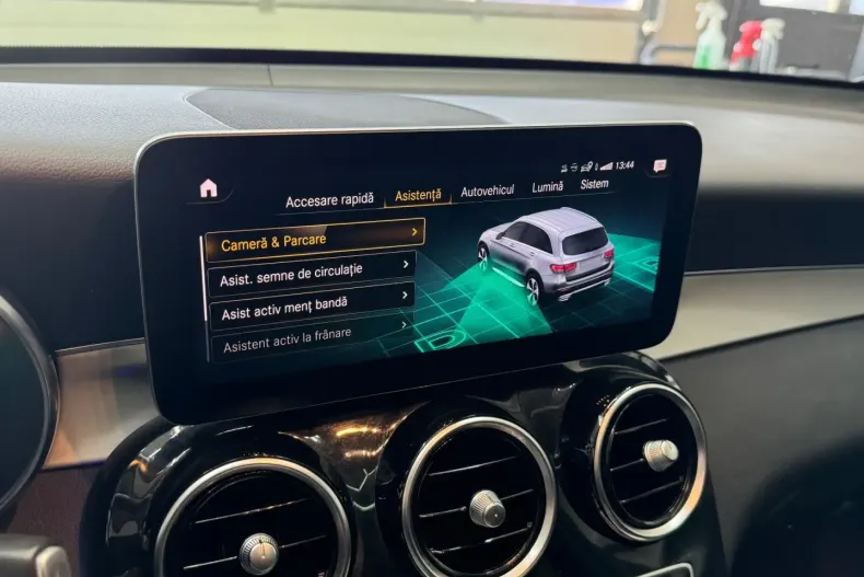 Mercedes-Benz GLC 300 din 2021 cu 26.611 km - oferta MER149595 - foto 28