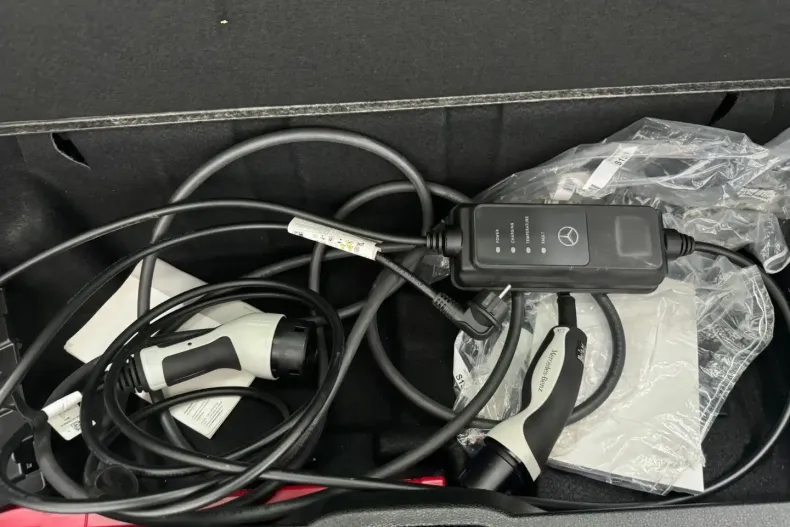 Mercedes-Benz GLC 300 din 2021 cu 26.611 km - oferta MER149595 - foto 32