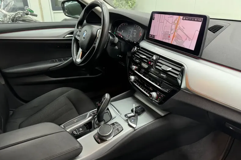 BMW 520 din 2021 cu 90.950 km - oferta BMW149598 - foto 19