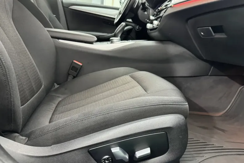 BMW 520 din 2021 cu 90.950 km - oferta BMW149598 - foto 20