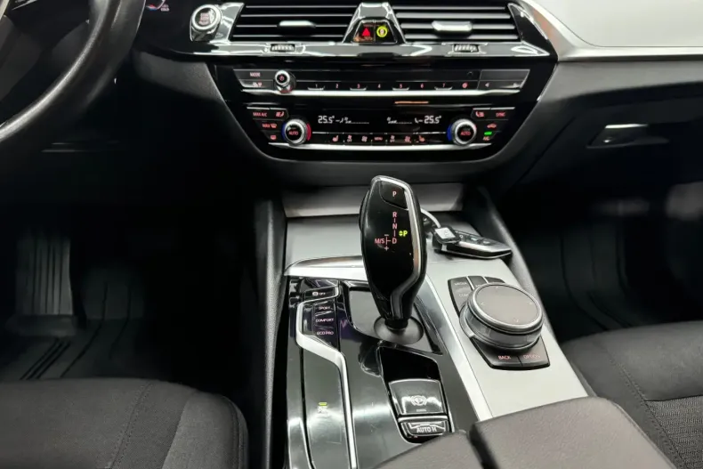 BMW 520 din 2021 cu 90.950 km - oferta BMW149598 - foto 23