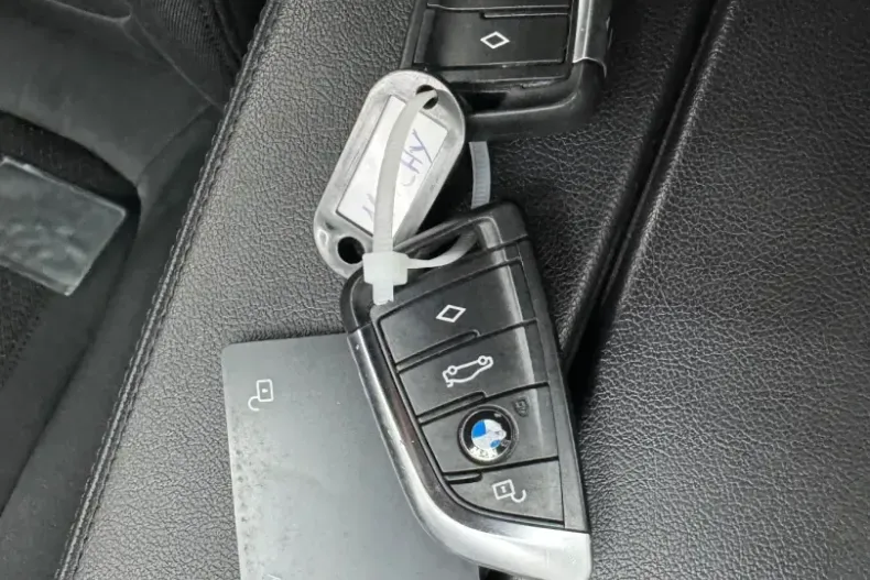 BMW 520 din 2021 cu 90.950 km - oferta BMW149598 - foto 29