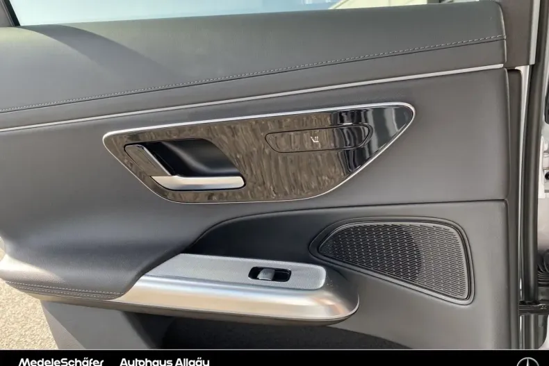 Mercedes-Benz E 400 din 2024 cu 14.107 km - oferta MER149599 - foto 14