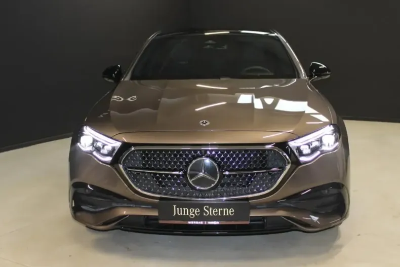 Mercedes-Benz E 300 din 2024 cu 17.630 km - oferta MER149600 - foto 1