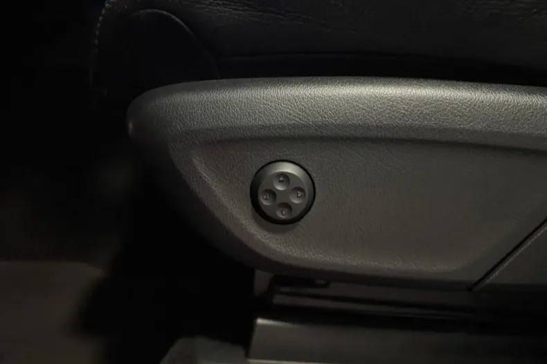 Mercedes-Benz GLE 350 din 2020 cu 91.440 km - oferta MER149608 - foto 18