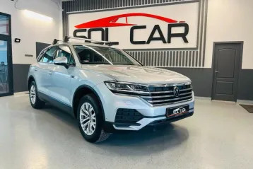 Volkswagen Touareg din 2023 - oferta VOL149616