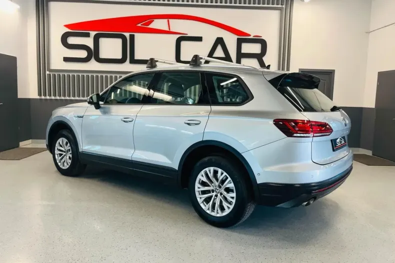 Volkswagen Touareg din 2023 cu 8.900 km - oferta VOL149616 - foto 4