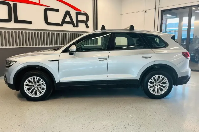 Volkswagen Touareg din 2023 cu 8.900 km - oferta VOL149616 - foto 5