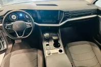 Volkswagen Touareg din 2023 cu 8.900 km - oferta VOL149616 - foto 9