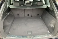 Volkswagen Touareg din 2022 cu 77.448 km - oferta VOL149617 - foto 13