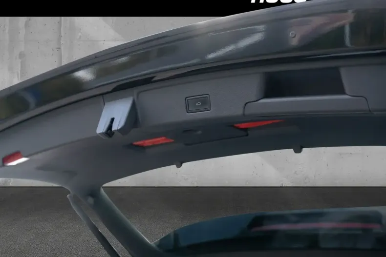 Volkswagen Touareg din 2022 cu 70.400 km - oferta VOL149618 - foto 8