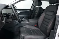 Volkswagen Touareg din 2022 cu 83.110 km - oferta VOL149619 - foto 6