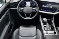 Volkswagen Touareg din 2022 cu 83.110 km - oferta VOL149619 - foto 10