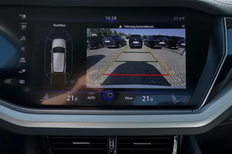 Volkswagen Touareg din 2022 cu 83.110 km - oferta VOL149619 - foto 17