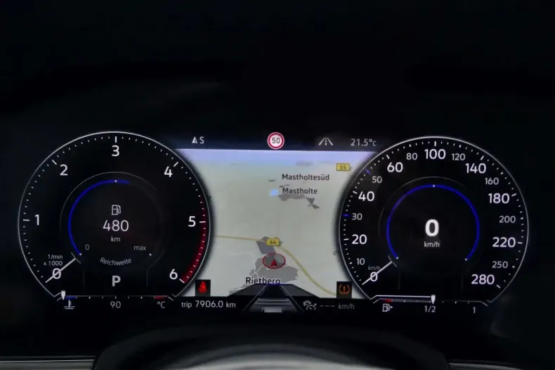 Volkswagen Touareg din 2022 cu 83.110 km - oferta VOL149619 - foto 19