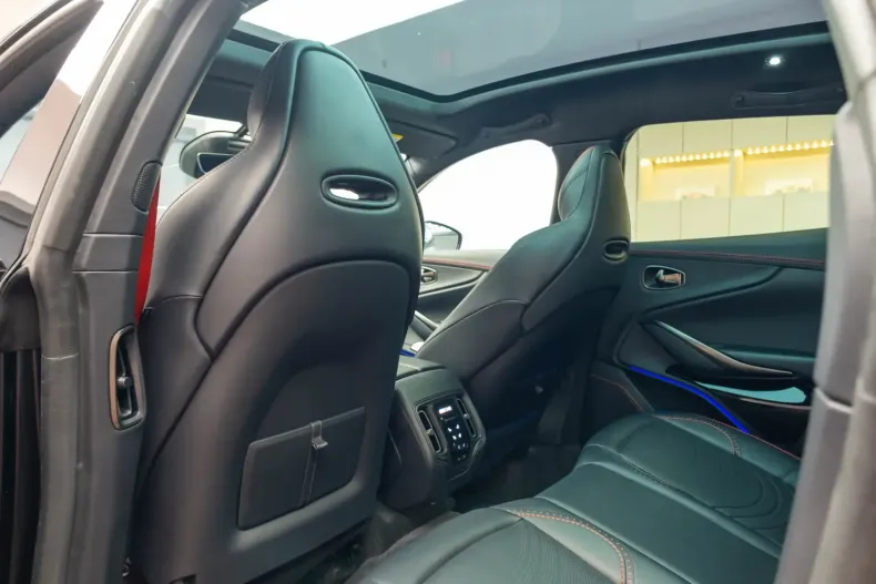 Aston Martin DBX din 2023 cu 31.500 km - oferta AST149620 - foto 10