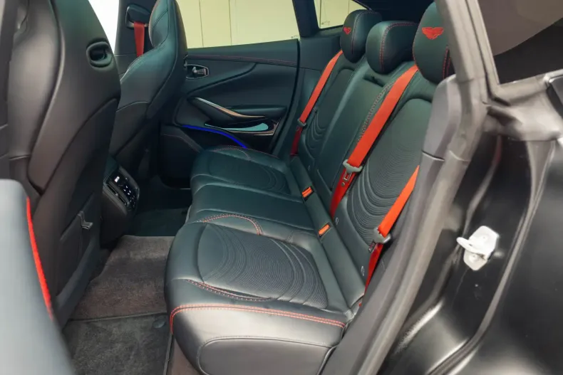 Aston Martin DBX din 2023 cu 31.500 km - oferta AST149620 - foto 11