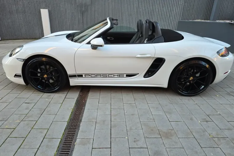 Porsche Boxster din 2024 cu 25.000 km - oferta POR149622 - foto 4