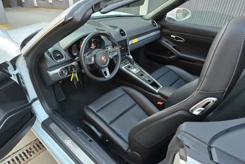 Porsche Boxster din 2024 cu 25.000 km - oferta POR149622 - foto 10