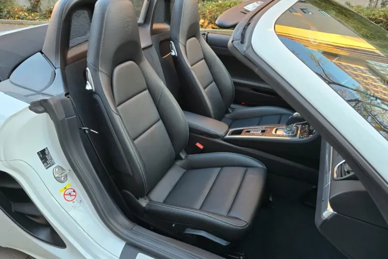 Porsche Boxster din 2024 cu 25.000 km - oferta POR149622 - foto 12