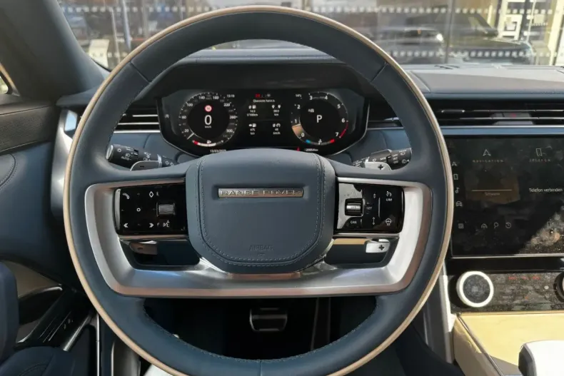 Land Rover Range Rover din 2023 cu 25.500 km - oferta LAN149625 - foto 13