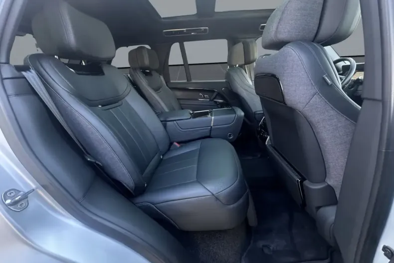 Land Rover Range Rover din 2023 cu 10.900 km - oferta LAN149627 - foto 5