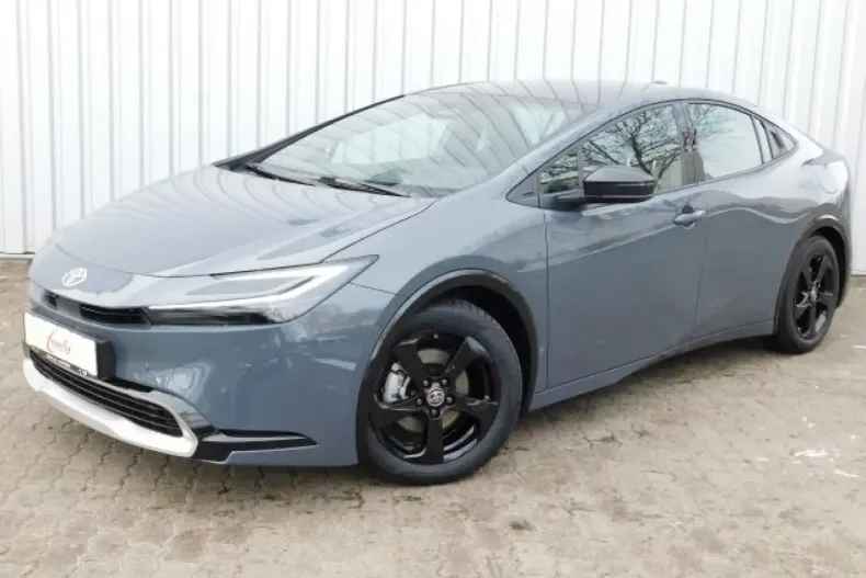 Toyota Prius din 2023 cu 5.994 km - oferta TOY149639 - foto 1