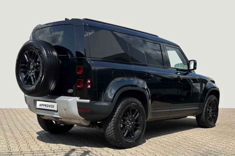 Land Rover Defender din 2023 cu 64.850 km - oferta LAN149650 - foto 2