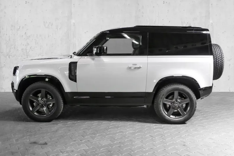 Land Rover Defender din 2023 cu 26.250 km - oferta LAN149651 - foto 6