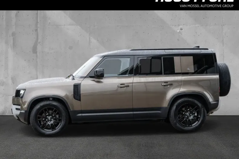 Land Rover Defender din 2024 cu 19.700 km - oferta LAN149654 - foto 2