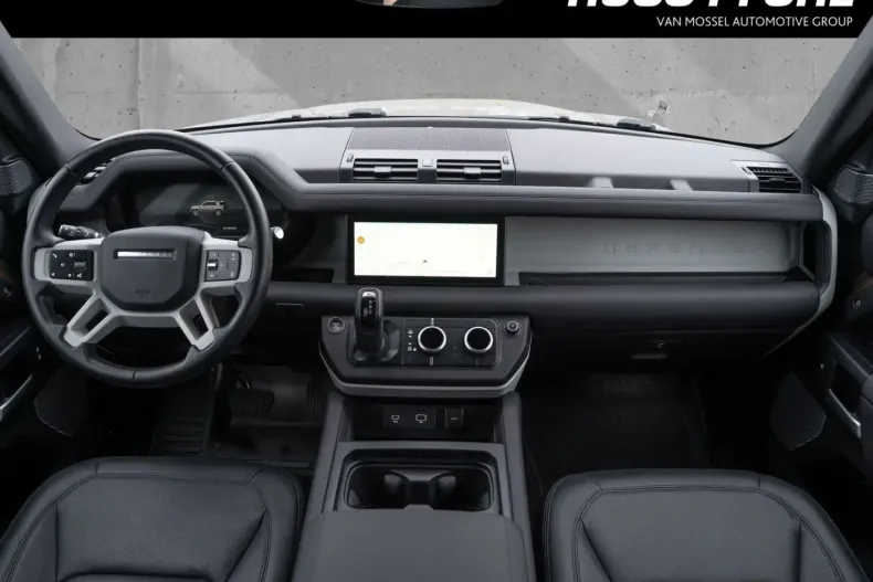 Land Rover Defender din 2024 cu 19.700 km - oferta LAN149654 - foto 7