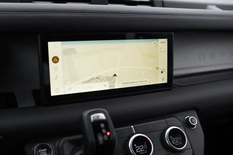 Land Rover Defender din 2024 cu 19.700 km - oferta LAN149654 - foto 13