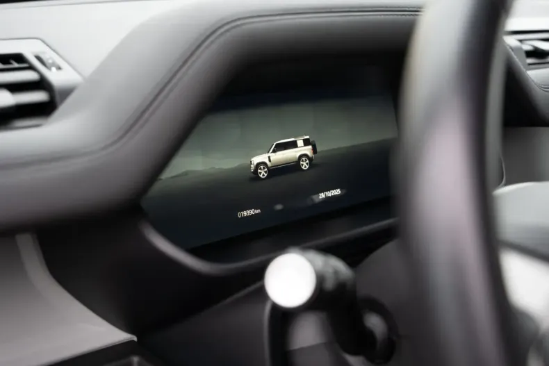 Land Rover Defender din 2024 cu 19.700 km - oferta LAN149654 - foto 21