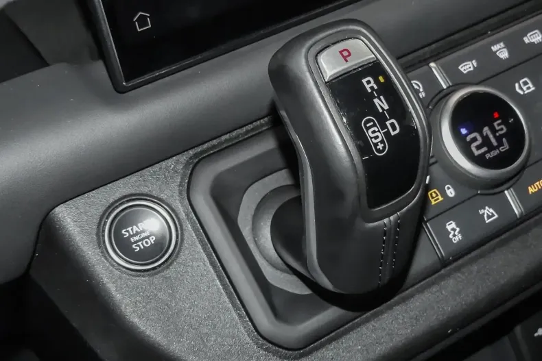 Land Rover Defender din 2023 cu 46.972 km - oferta LAN149656 - foto 16