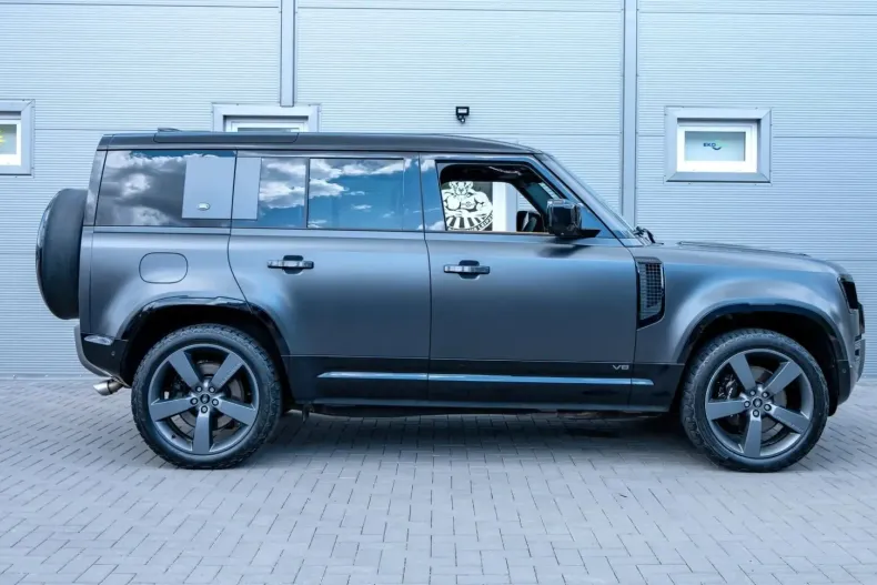 Land Rover Defender din 2023 cu 73.650 km - oferta LAN149674 - foto 5