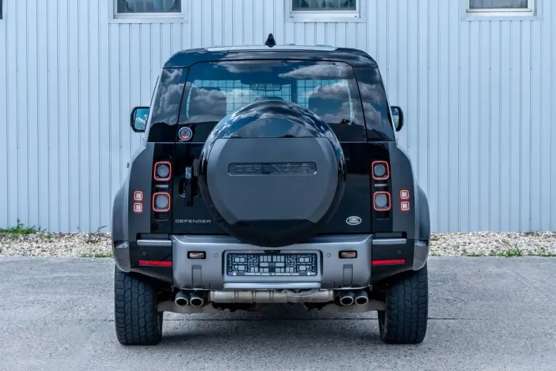 Land Rover Defender din 2023 cu 73.650 km - oferta LAN149674 - foto 9