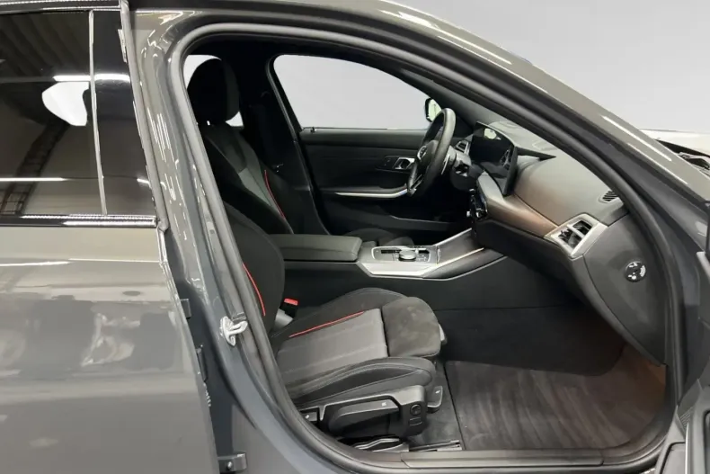 BMW 320 din 2024 cu 28.650 km - oferta BMW149692 - foto 6