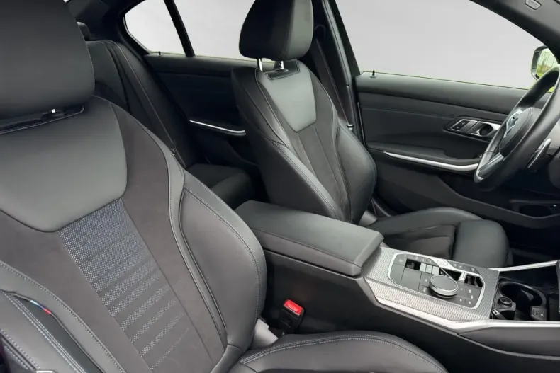 BMW 320 din 2024 cu 18.200 km - oferta BMW149695 - foto 9