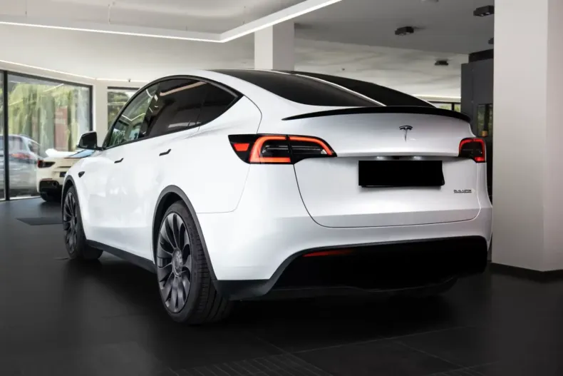 Tesla Model Y din 2025 cu 17.000 km - oferta TES149696 - foto 2