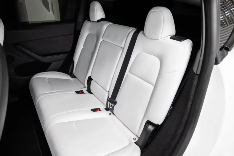 Tesla Model Y din 2025 cu 17.000 km - oferta TES149696 - foto 12