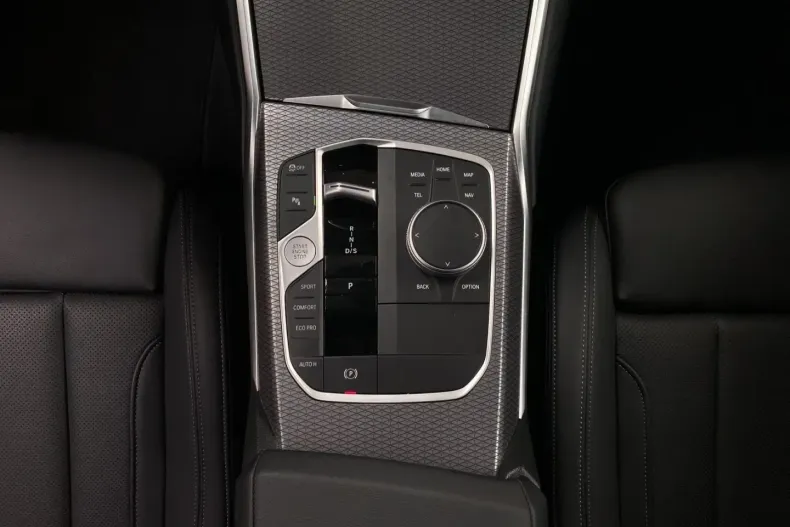 BMW 318 din 2024 cu 22.300 km - oferta BMW149697 - foto 9