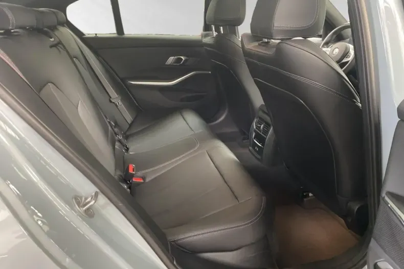 BMW 318 din 2024 cu 22.300 km - oferta BMW149697 - foto 10