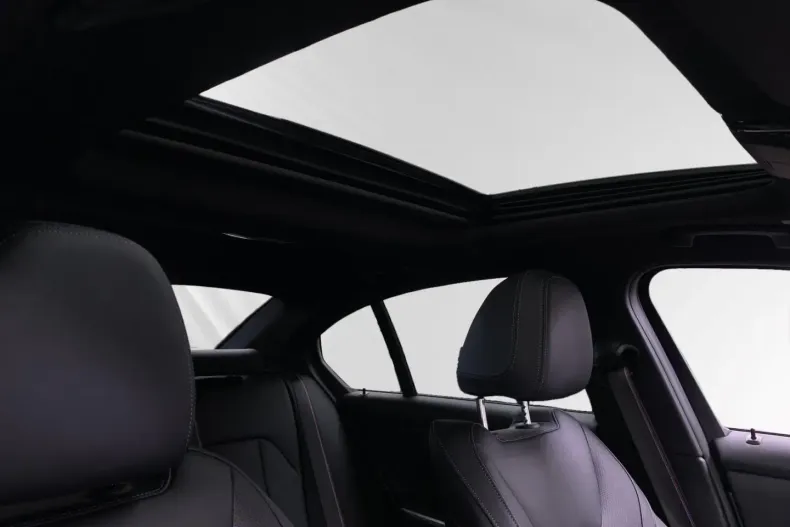 BMW 318 din 2024 cu 22.300 km - oferta BMW149697 - foto 12