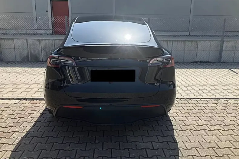 Tesla Model Y din 2025 cu 12.000 km - oferta TES149705 - foto 2